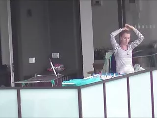 Két falánk csoportos szex videók MILF masszírozott orgiája alatt