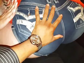 A masszázs szenvedélyes szexré változik privát szex videó egy dögös csaj számára