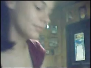 Szuper szexi TS Gisele Bittencourt rángatja és lő ingyen sexfilm cum