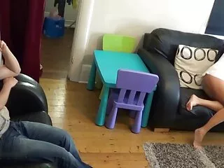 Sly stepbro úgy tesz, mint a pornó film húga BF csak azért, hogy megcsalja